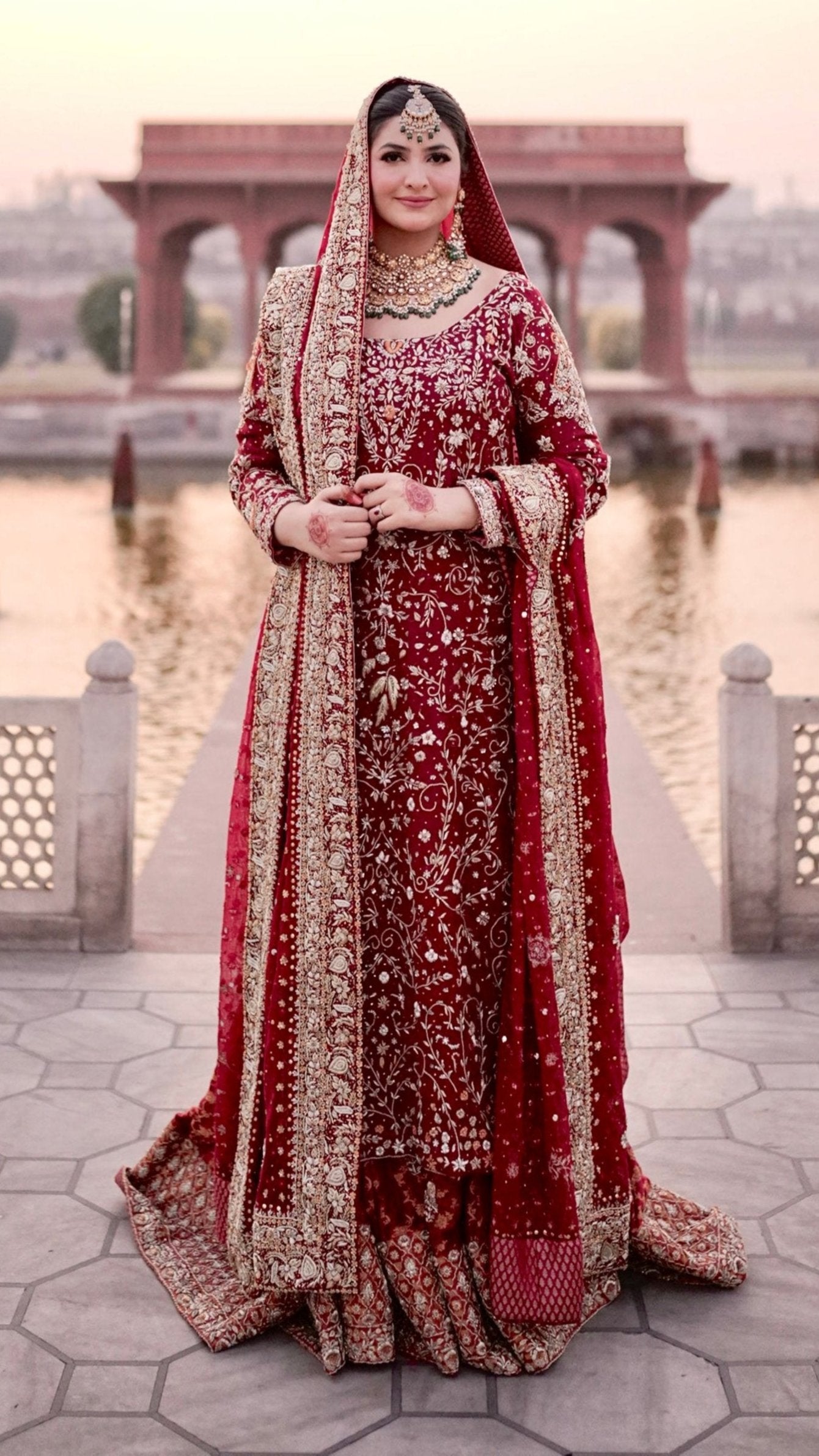 Noor e Chashm Farshi Bridal